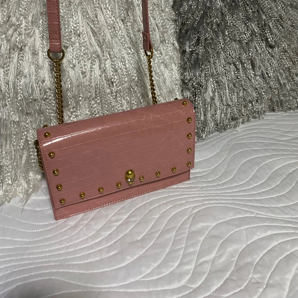 Pink purse - Picture 2 of 2